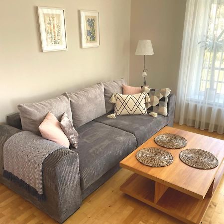 Cozy Home Apartment Kaivas, free parking, self check-in Ryga Zewnętrze zdjęcie
