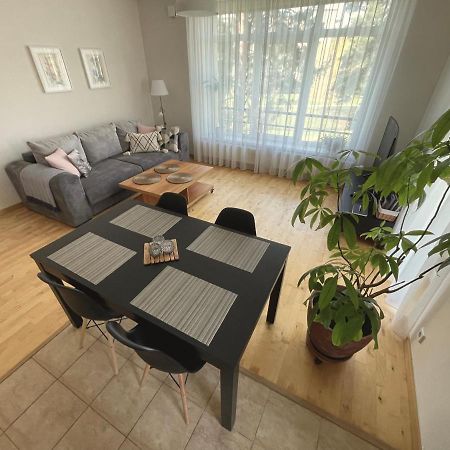 Cozy Home Apartment Kaivas, free parking, self check-in Ryga Zewnętrze zdjęcie