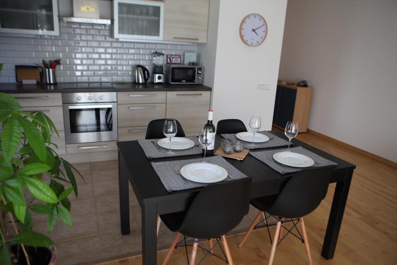 Cozy Home Apartment Kaivas, free parking, self check-in Ryga Zewnętrze zdjęcie
