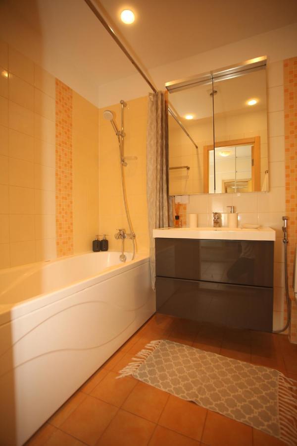 Cozy Home Apartment Kaivas, free parking, self check-in Ryga Zewnętrze zdjęcie